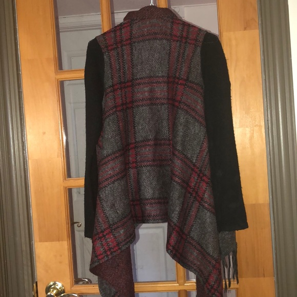 Woolen jacket - Picture 3 of 4